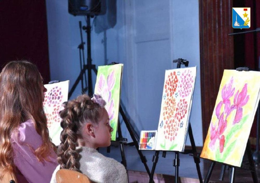 Студия изобразительного искусства «ART STARS» Студия изобразительного искусства «ART STARS»