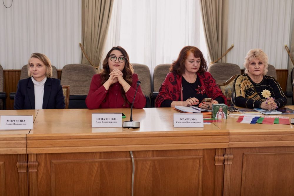 Ялта и Якутск провели телемост Ялта и Якутск провели телемост
