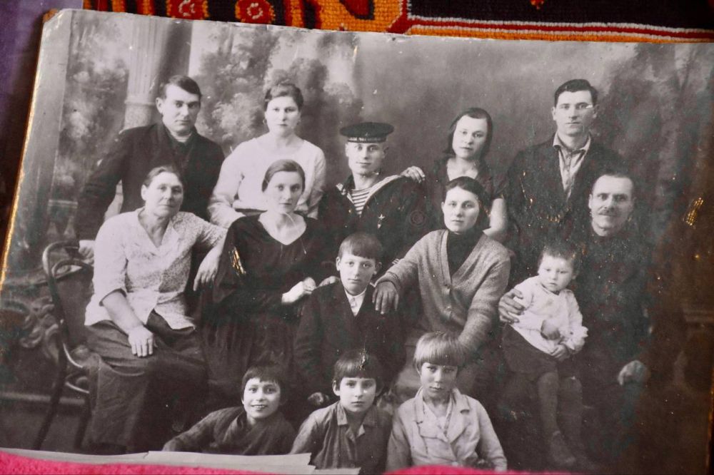 Владимир Немцев: Сегодня встретился с нашими ветеранами, проживающими на территории избирательного округа №4, и вручил им памятные медали «80 лет Победы в Великой Отечественной войне 1941–1945 годов» Владимир Немцев: Сегодня встретился с нашими ветеранами, проживающими на территории избирательного округа №4, и вручил им памятные медали «80 лет Победы в Великой Отечественной войне 1941–1945 годов»