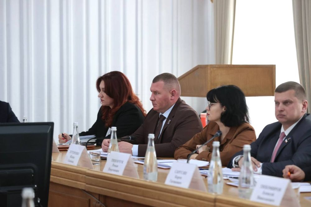Анастасия Гридчина: В Ялте состоялось выездное заседание комитета по народной дипломатии и межрегиональным связям Государственного совета Республики Крым Анастасия Гридчина: В Ялте состоялось выездное заседание комитета по народной дипломатии и межрегиональным связям Государственного совета Республики Крым