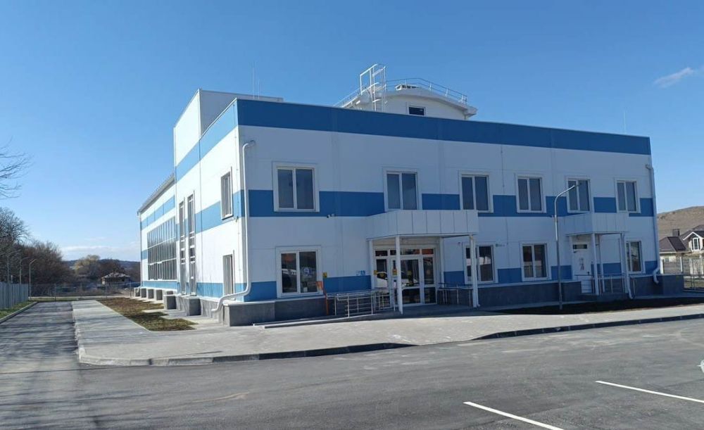 Минжилполитики и стройнадзора Крыма введен в эксплуатацию физкультурно-оздоровительный комплекс ГБУ РК «СШ № 3» в Добровском сельском поселении Симферопольского района Минжилполитики и стройнадзора Крыма введен в эксплуатацию физкультурно-оздоровительный комплекс ГБУ РК «СШ № 3» в Добровском сельском поселении Симферопольского района