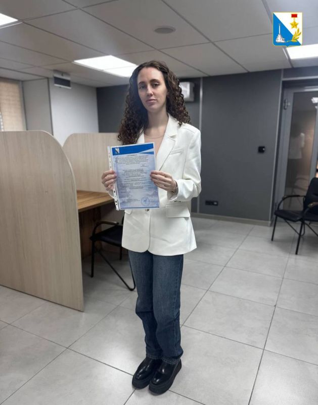 С начала года 14 сирот из Севастополя получили сертификаты на покупку жилья или погашение ипотеки С начала года 14 сирот из Севастополя получили сертификаты на покупку жилья или погашение ипотеки