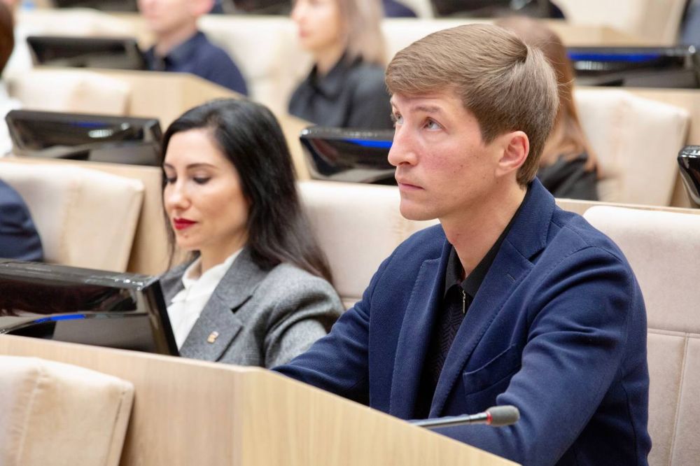 Иван Манучаров: В Государственном Совете Крыма начал работу семинар по правовым вопросам исторических территорий, на котором обсудили состояние законодательства и проблемные вопросы Донецкой Народной Республики, Луганской... Иван Манучаров: В Государственном Совете Крыма начал работу семинар по правовым вопросам исторических территорий, на котором обсудили состояние законодательства и проблемные вопросы Донецкой Народной Республики, Луганской...