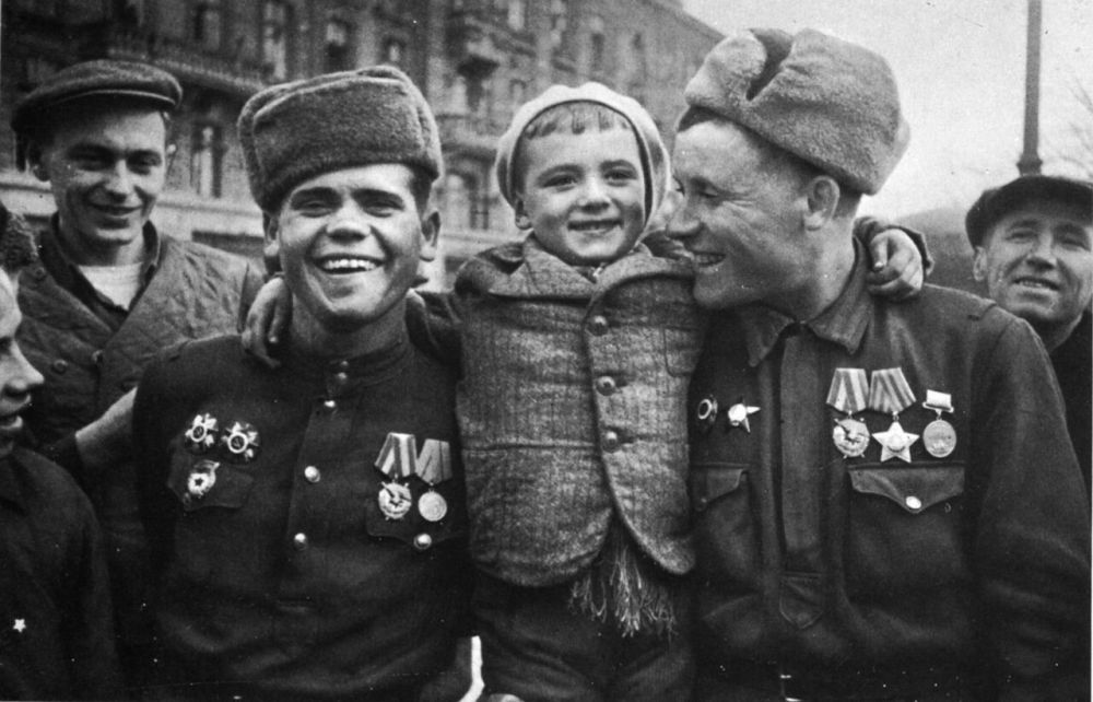 Алексей Васильев: 10 апреля 1944 года Красная Армия освободила Одессу Алексей Васильев: 10 апреля 1944 года Красная Армия освободила Одессу