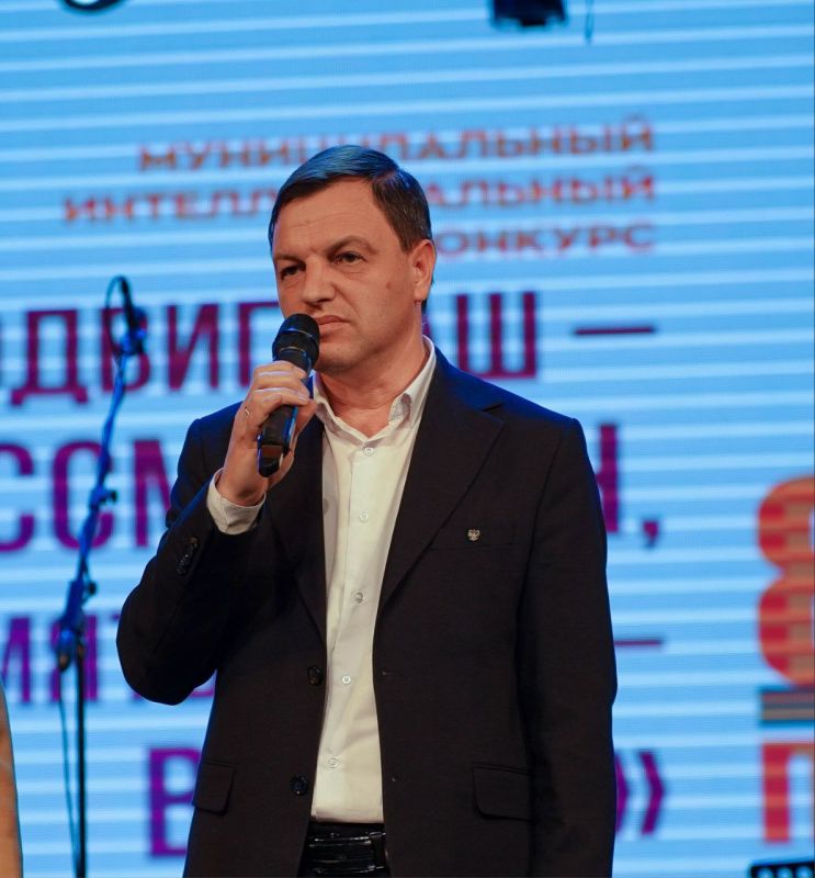 В Симферополе состоялся интеллектуальный конкурс «Подвиг ваш – бессмертен, память о вас – вечна!» В Симферополе состоялся интеллектуальный конкурс «Подвиг ваш – бессмертен, память о вас – вечна!»