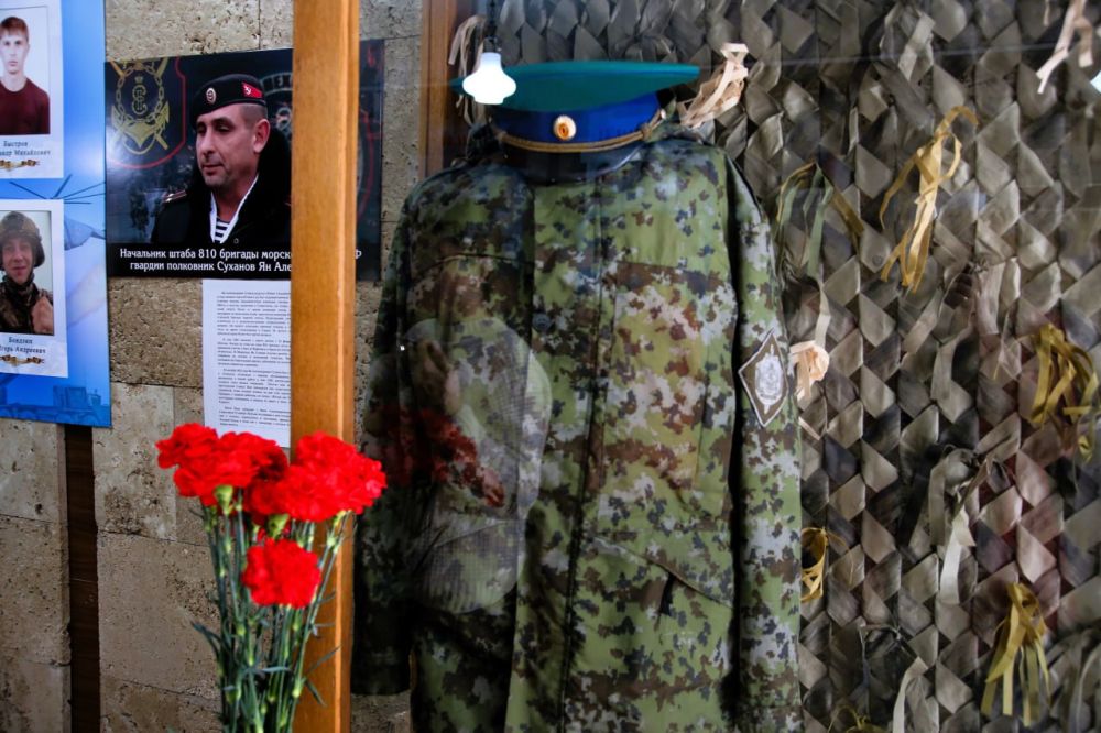В Бахчисарае открыли экспозицию «Шагнувшие в бессмертие» В Бахчисарае открыли экспозицию «Шагнувшие в бессмертие»
