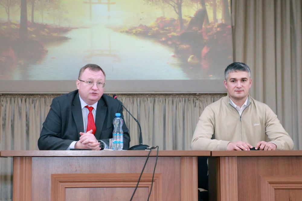 Провели очередную встречу со студентами Ордена Трудового Красного Знамени Медицинском институте им. С.И. Георгиевского Крымского федерального университета им. В. И. Вернадского. Совместно с руководством вуза ответили на... Провели очередную встречу со студентами Ордена Трудового Красного Знамени Медицинском институте им. С.И. Георгиевского Крымского федерального университета им. В. И. Вернадского. Совместно с руководством вуза ответили на...