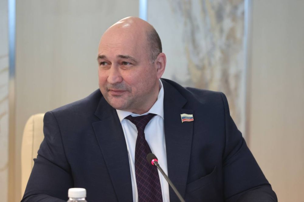 Владимир Константинов: Актуальный для всех субъектов страны вопрос – выбор модели местного самоуправления после утверждения соответствующего закона Владимир Константинов: Актуальный для всех субъектов страны вопрос – выбор модели местного самоуправления после утверждения соответствующего закона
