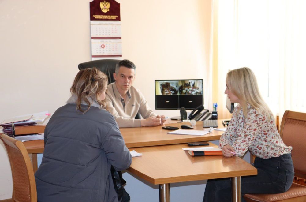 Сергей Петелин: Вчера состоялся очередной прием граждан. Сергей Петелин: Вчера состоялся очередной прием граждан.