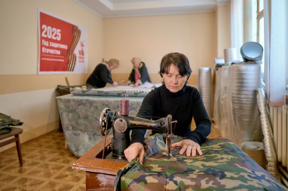 Янина Павленко: Настоящая швейная рота развернула свои силы на ЮБК Янина Павленко: Настоящая швейная рота развернула свои силы на ЮБК