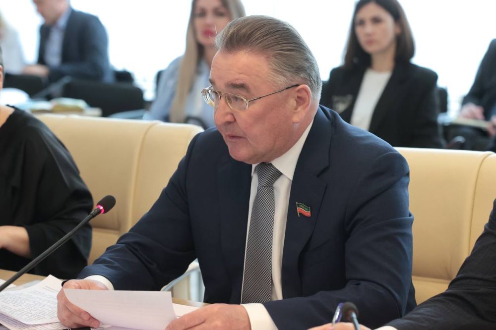 Владимир Константинов: Актуальный для всех субъектов страны вопрос – выбор модели местного самоуправления после утверждения соответствующего закона Владимир Константинов: Актуальный для всех субъектов страны вопрос – выбор модели местного самоуправления после утверждения соответствующего закона