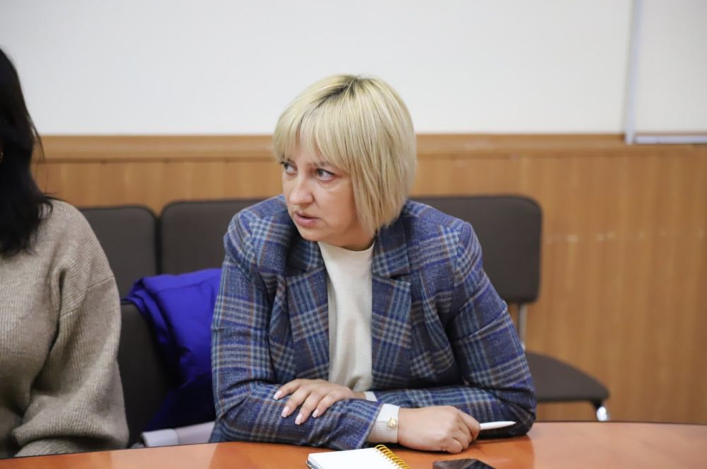 Анжелика Ястребова: По инициативе жителей садового товарищества "Энтузиаст", совместно со специалистами и руководителями ресурсоснабжающих организаций, обсудила проблемные вопросы их членов Анжелика Ястребова: По инициативе жителей садового товарищества "Энтузиаст", совместно со специалистами и руководителями ресурсоснабжающих организаций, обсудила проблемные вопросы их членов