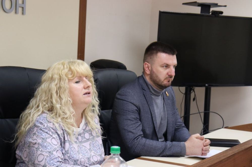 В администрации Сакского района под руководством заместителя главы администрации Сакского района Сергея Кирьянова состоялось совещание, посвященное актуальным вопросам развития садоводства и огородничества В администрации Сакского района под руководством заместителя главы администрации Сакского района Сергея Кирьянова состоялось совещание, посвященное актуальным вопросам развития садоводства и огородничества