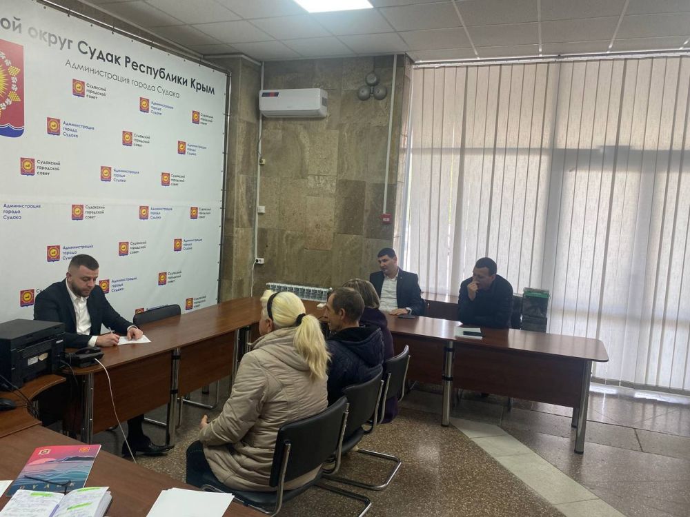 Кирилл Чебышев: Сегодня провел традиционный пятничный прием граждан в администрации нашего города Кирилл Чебышев: Сегодня провел традиционный пятничный прием граждан в администрации нашего города