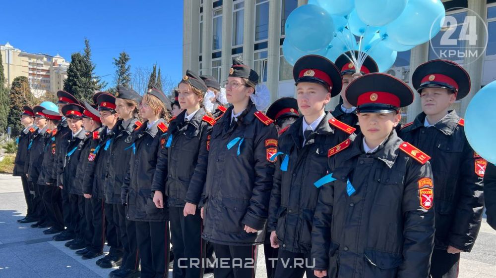 В Ялте состоялась акция «Гагаринская лента» В Ялте состоялась акция «Гагаринская лента»