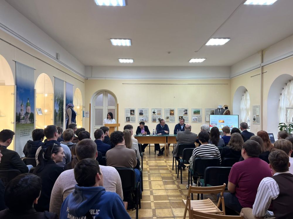 В Крымском этнографическом музее 11 апреля 2025 года прошел научный семинар, приуроченный к 170-летию со дня рождения Арсения Ивановича Маркевича, известного крымского историка, архивиста, археолога и этнографа В Крымском этнографическом музее 11 апреля 2025 года прошел научный семинар, приуроченный к 170-летию со дня рождения Арсения Ивановича Маркевича, известного крымского историка, архивиста, археолога и этнографа
