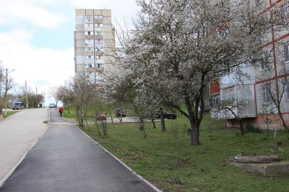 #жкх. Управляющие организации приступили к покосу травы во дворах МКД #жкх. Управляющие организации приступили к покосу травы во дворах МКД