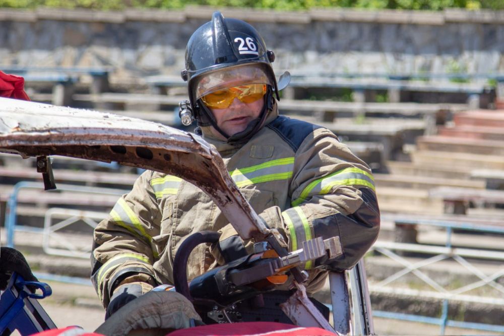 Определена лучшая команда МЧС России по проведению аварийно-спасательных работ при ликвидации чрезвычайных ситуаций на автомобильном транспорте Определена лучшая команда МЧС России по проведению аварийно-спасательных работ при ликвидации чрезвычайных ситуаций на автомобильном транспорте