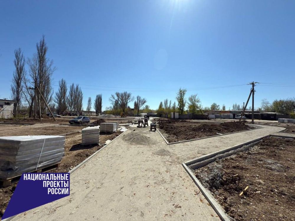 Антон Кравец: С целью мониторинга хода работ совместно с председателем Нижнегорского сельского совета Игорем Кохановским посетил общественную территорию - парковую зону по ул.Лесная в пгт.Нижнегорский