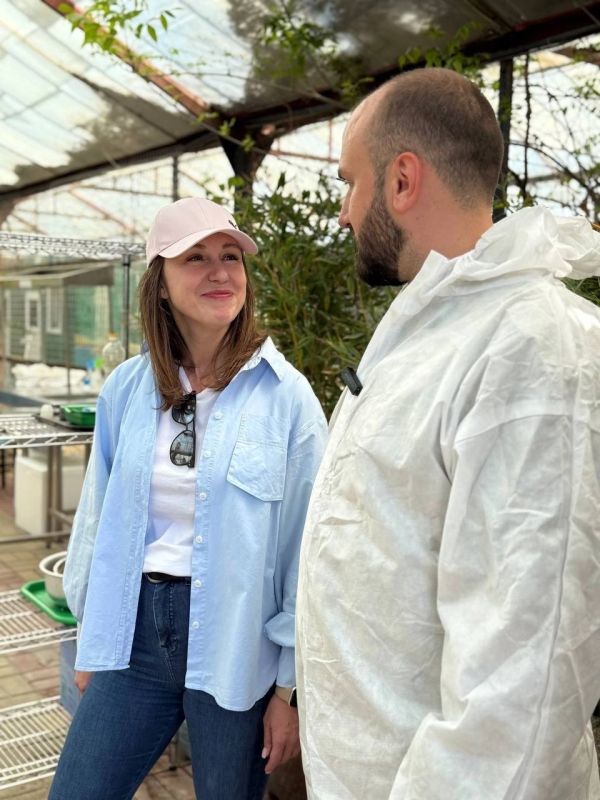 Ольга Шевцова: Многие спрашивают, как чувствуют себя птицы, пострадавшие в результате разлива мазута в Керченском проливеРассказываю Ольга Шевцова: Многие спрашивают, как чувствуют себя птицы, пострадавшие в результате разлива мазута в Керченском проливеРассказываю