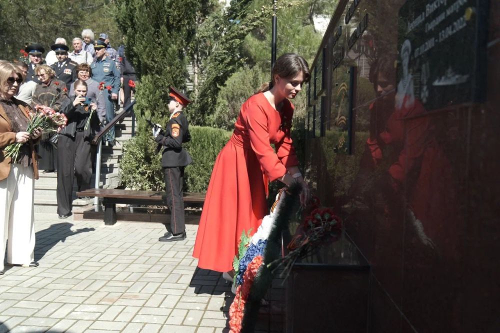 В Ялте стартовала «Вахта Памяти поколений – «Пост №1» В Ялте стартовала «Вахта Памяти поколений – «Пост №1»