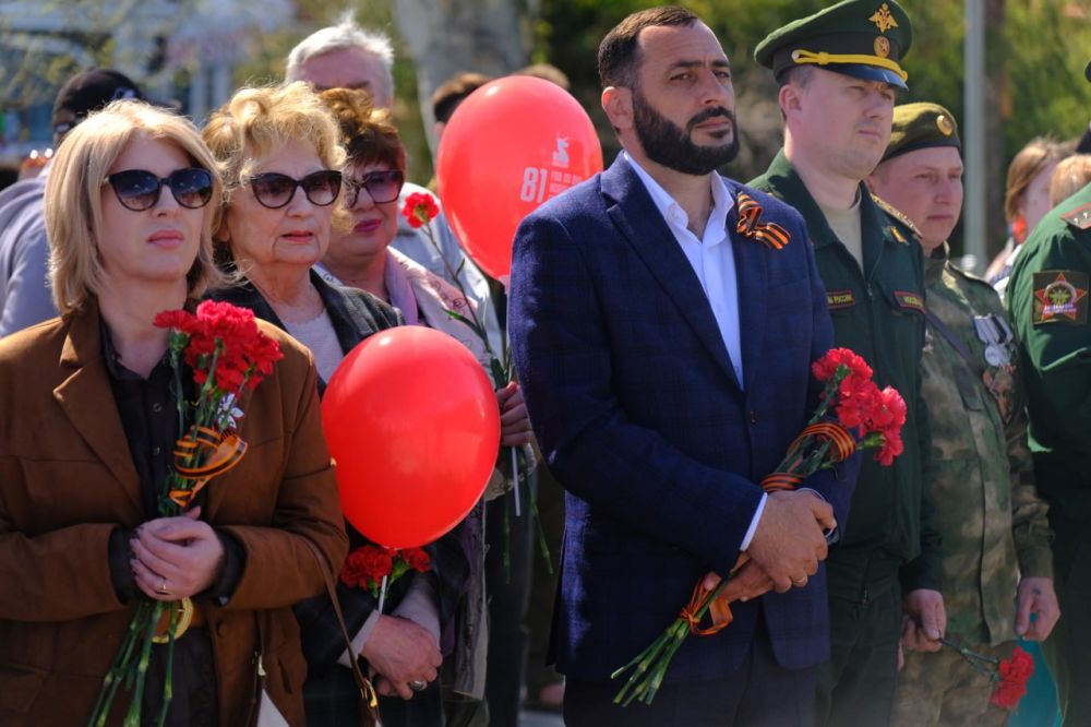 Ялта встретила освободителей Ялта встретила освободителей