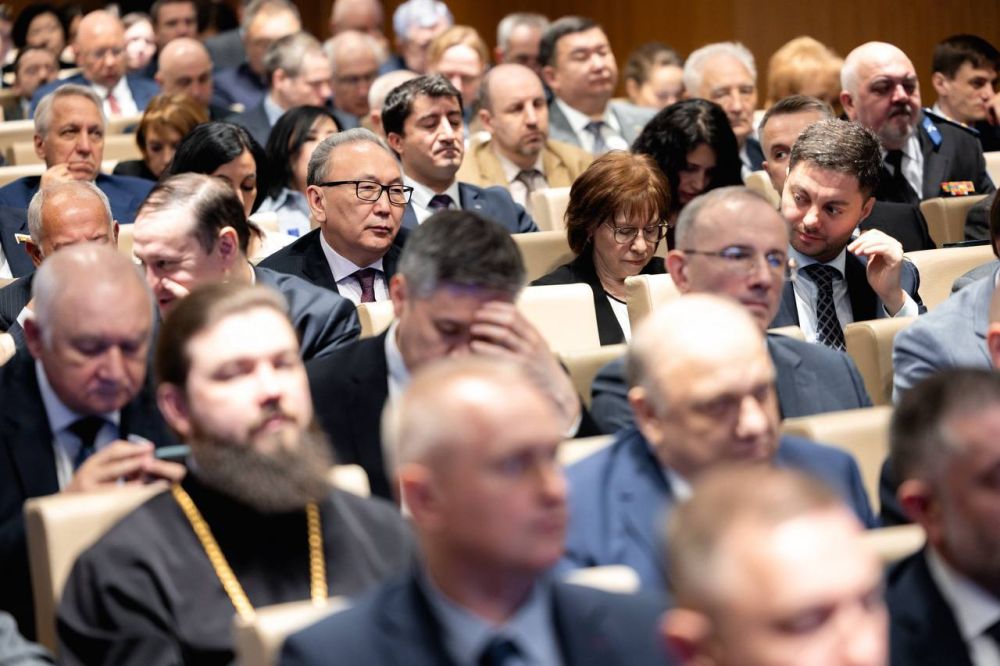 в Федеральном агентстве по делам национальностей состоялось итоговое заседание коллегии , посвященное 10-летию ФАДН России в Федеральном агентстве по делам национальностей состоялось итоговое заседание коллегии , посвященное 10-летию ФАДН России