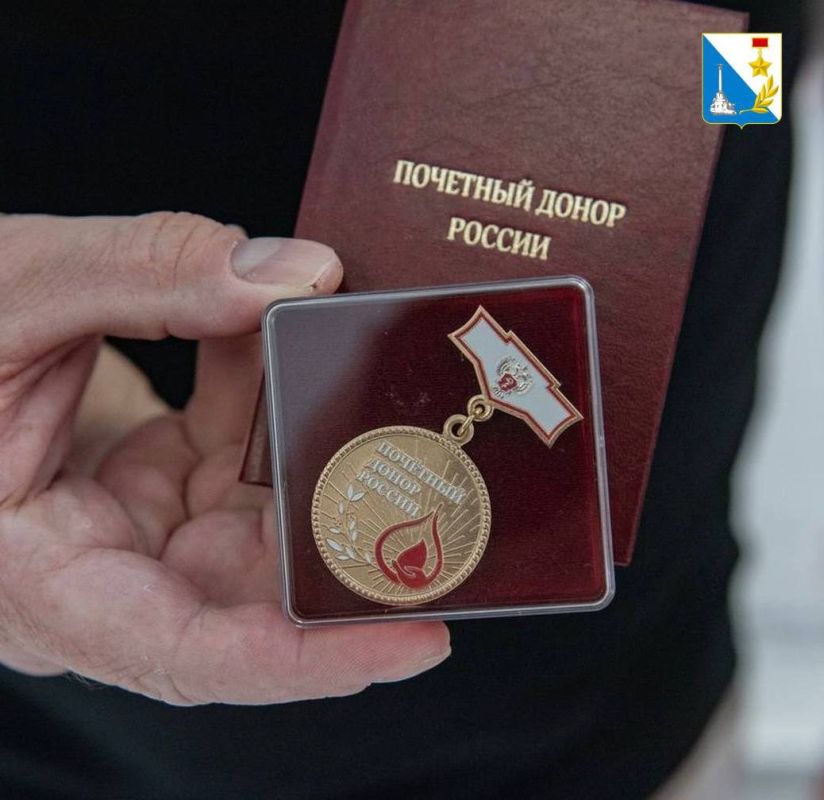 В севастопольском Центре крови прошла всероссийская акция «Донорство крови. Наследники Победы», приуроченная к Национальному дню донора В севастопольском Центре крови прошла всероссийская акция «Донорство крови. Наследники Победы», приуроченная к Национальному дню донора