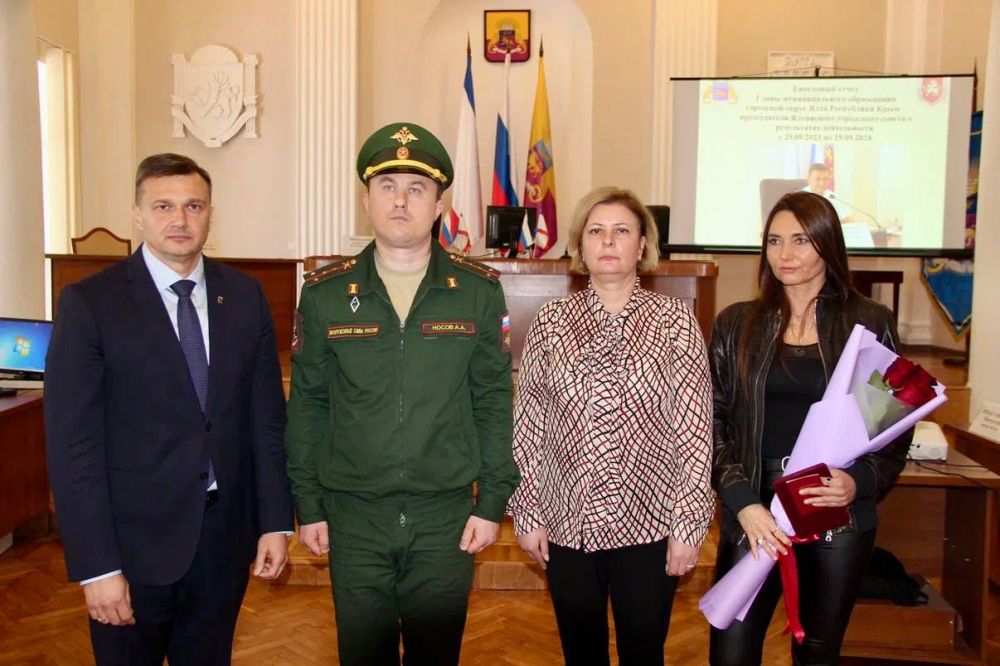 Константин Шимановский: В Ялтинском городском совете состоялась церемония награждения! Константин Шимановский: В Ялтинском городском совете состоялась церемония награждения!
