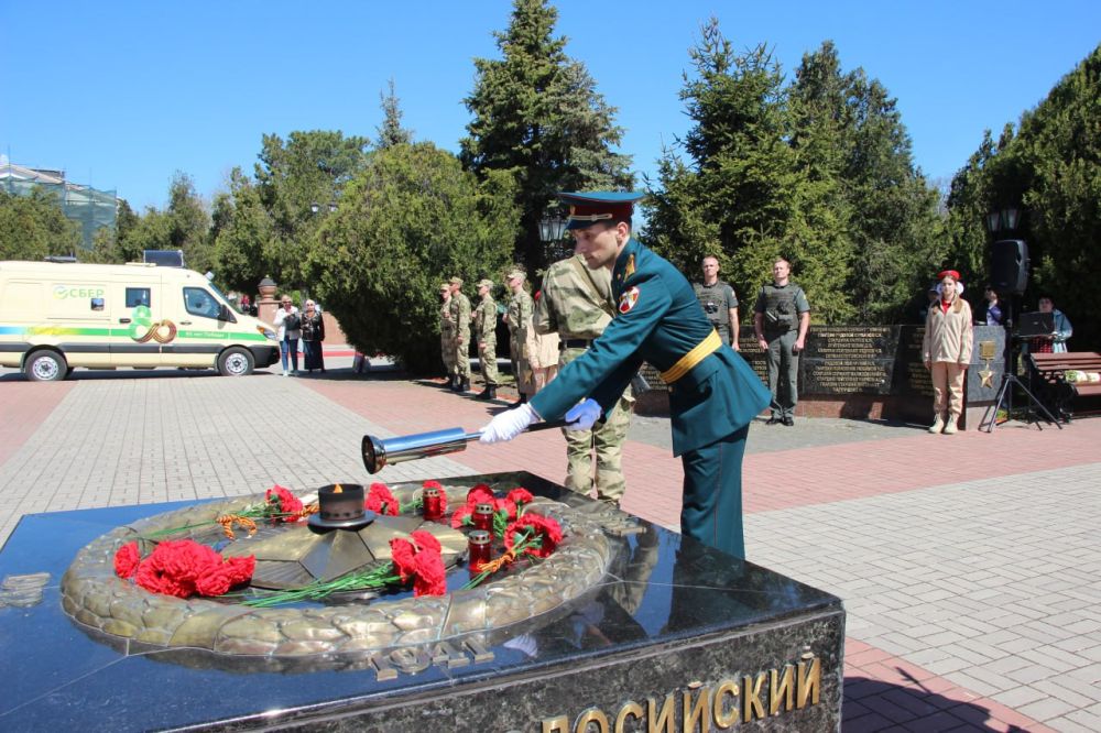 Из Крыма в Московскую область передали частицу Вечного огня Из Крыма в Московскую область передали частицу Вечного огня
