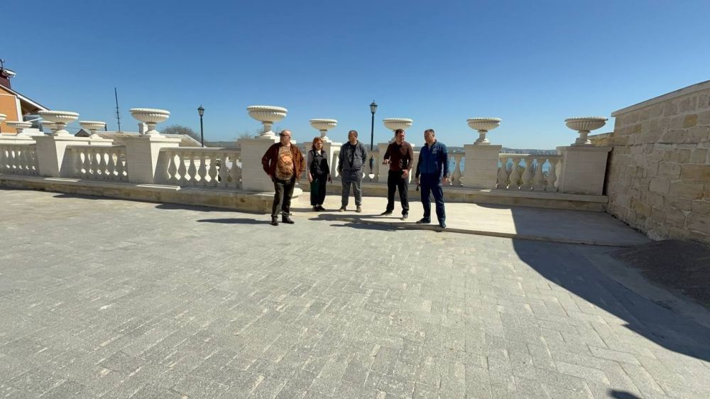 Со следующей недели начнутся работы по очистке Большой и Малой Митридатской лестницы Со следующей недели начнутся работы по очистке Большой и Малой Митридатской лестницы