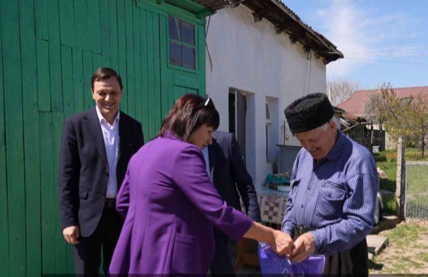 В преддверии Дня возрождения реабилитированных народов Крыма Руслан Якубов встретился с Билялом Асановым В преддверии Дня возрождения реабилитированных народов Крыма Руслан Якубов встретился с Билялом Асановым
