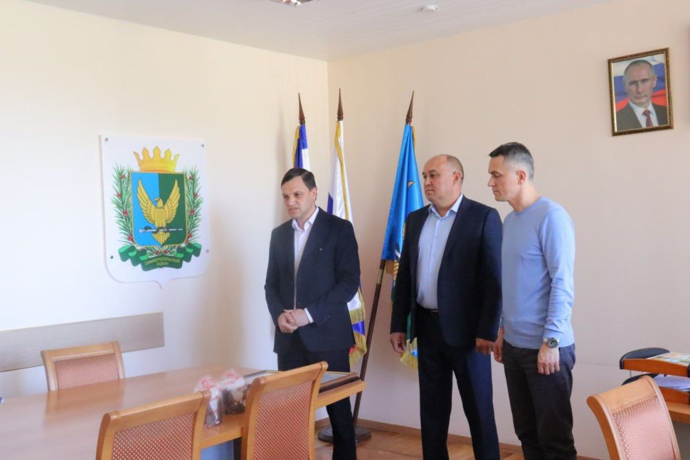 День возрождения реабилитированных народов Крыма - один из важных праздников, который объединяет всех крымчан, укрепляет межнациональное и межконфессиональное согласие на нашем полуострове, вносит весомый вклад в единство и... День возрождения реабилитированных народов Крыма - один из важных праздников, который объединяет всех крымчан, укрепляет межнациональное и межконфессиональное согласие на нашем полуострове, вносит весомый вклад в единство и...