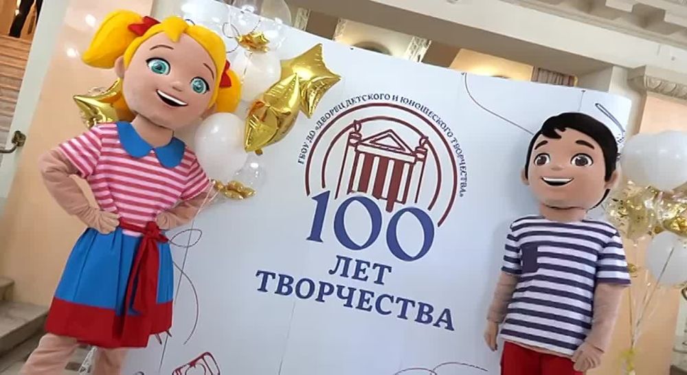  :   100          