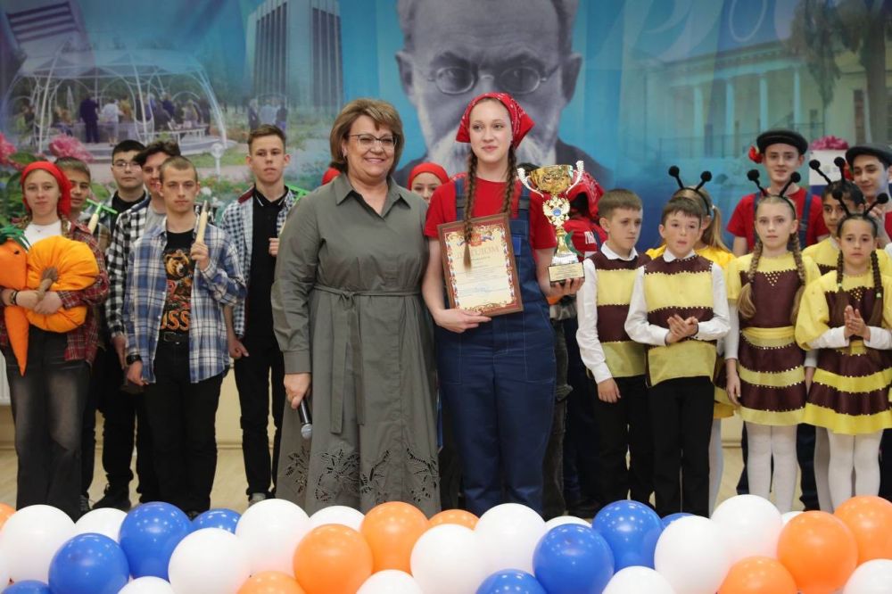 «Работа России. Время возможностей»: ярмарка трудоустройства в Республике Крым «Работа России. Время возможностей»: ярмарка трудоустройства в Республике Крым