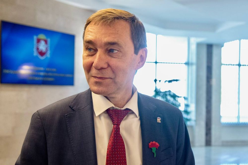 Депутаты Госсовета Крыма присоединились к Всероссийской акции «Красная гвоздика», которая проходит с 10 апреля по 22 июня 2025 года и организована в поддержку ветеранов Великой Отечественной войны, локальных конфликтов и... Депутаты Госсовета Крыма присоединились к Всероссийской акции «Красная гвоздика», которая проходит с 10 апреля по 22 июня 2025 года и организована в поддержку ветеранов Великой Отечественной войны, локальных конфликтов и...