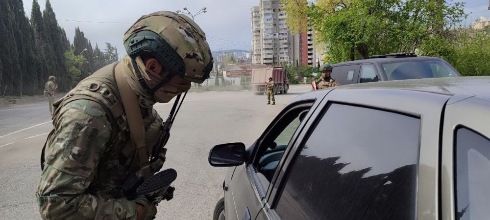 Учения подразделений теробороны «Барс-Крым» сейчас проходят на ЮБК Учения подразделений теробороны «Барс-Крым» сейчас проходят на ЮБК