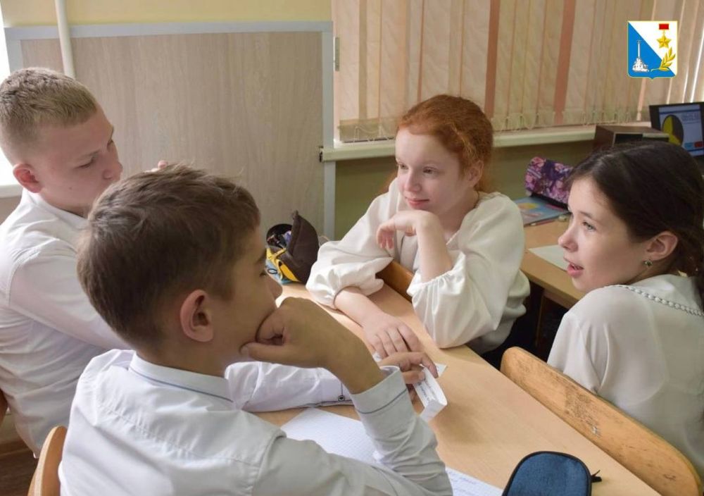 Сегодня в Севастополе пройдет финал регионального этапа конкурса «Лучший учитель родного языка и литературы» Сегодня в Севастополе пройдет финал регионального этапа конкурса «Лучший учитель родного языка и литературы»