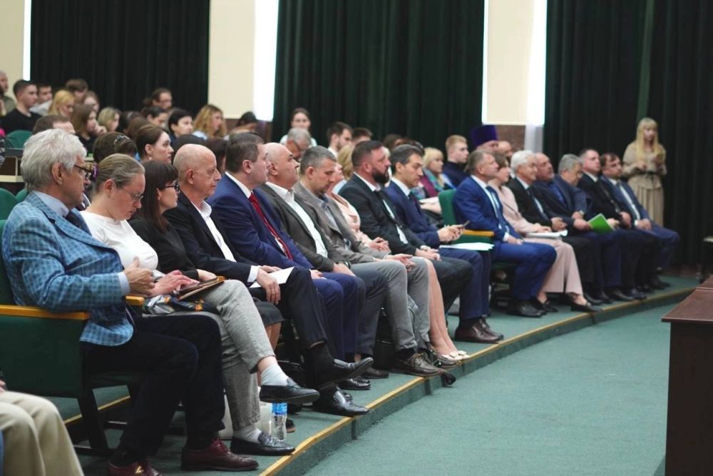 Ольга Шевцова: Приняла участие в третьем международном экологическом форуме «Zа наше будущее» Ольга Шевцова: Приняла участие в третьем международном экологическом форуме «Zа наше будущее»