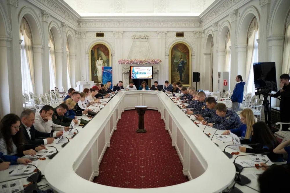 Константин Шимановский: Ялта присоединилась к акции «Диктант Победы»! Одна из площадок для написания была организована в Белом зале Ливадийского дворца Константин Шимановский: Ялта присоединилась к акции «Диктант Победы»! Одна из площадок для написания была организована в Белом зале Ливадийского дворца