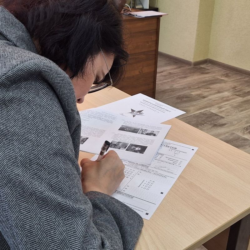 Сегодня, 25 апреля 2025 года Раздольненский район присоединился ко Всероссийской просветительско-патриотической акции «Диктант Победы»