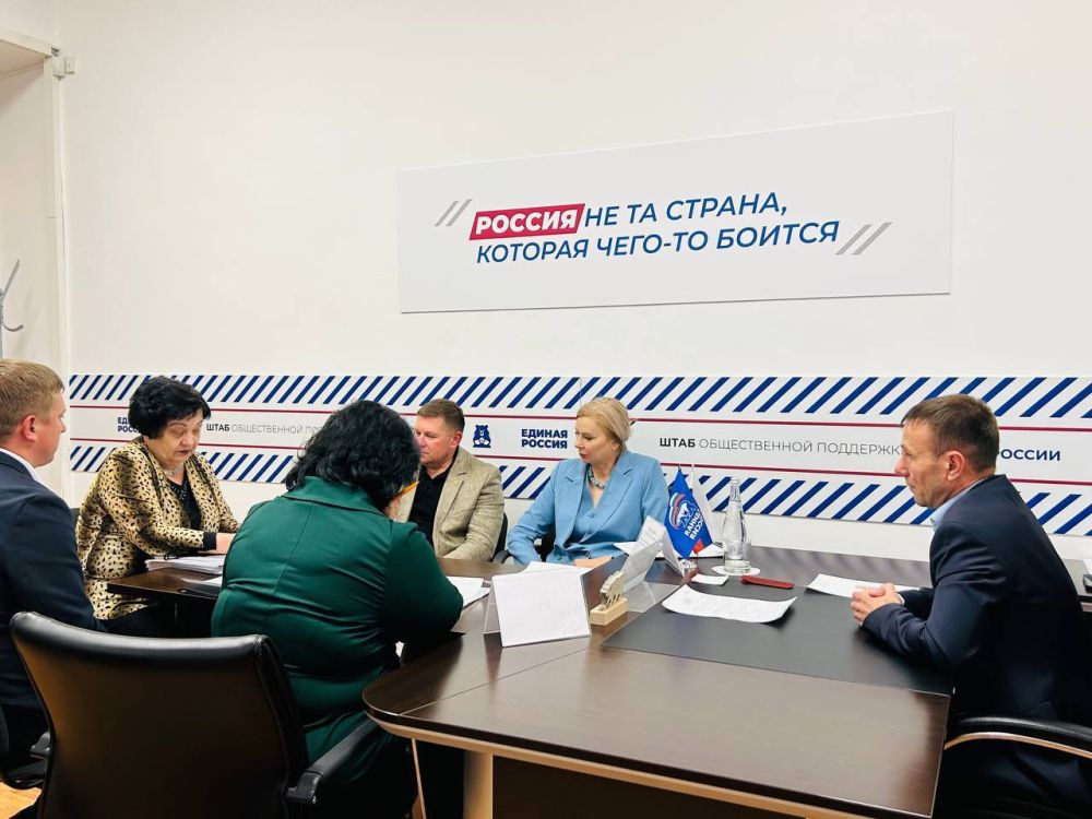 Юрий Нимченко: Сегодня провел личный прием граждан в Штабе общественной поддержки "Единой России" в Республике Крым, посвященный вопросам образования Юрий Нимченко: Сегодня провел личный прием граждан в Штабе общественной поддержки "Единой России" в Республике Крым, посвященный вопросам образования