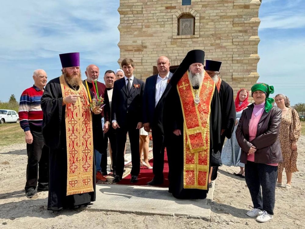 Иван Манучаров: Принял участие в освящении кладбищенской часовни Всех Святых в селе Емельяновка
