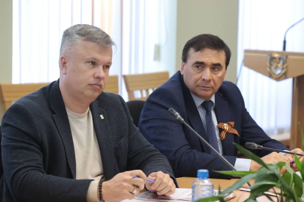 Развитие животноводства и эфиромасличной отрасли обсудили на заседании Комитета по аграрной политике и развитию сельских территорий под председательством Василия Рогатина Развитие животноводства и эфиромасличной отрасли обсудили на заседании Комитета по аграрной политике и развитию сельских территорий под председательством Василия Рогатина