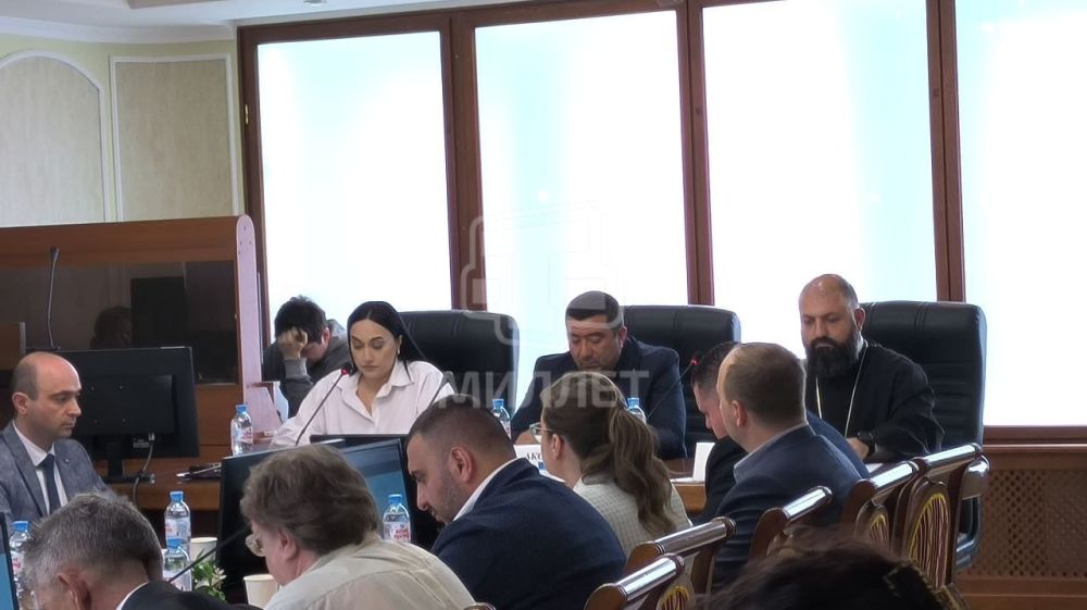 Кадрами с Международной конференции ко Дню памяти жертв Геноцида армянского народа в Османской империи делится корреспондент телеканала «Миллет» Кадрами с Международной конференции ко Дню памяти жертв Геноцида армянского народа в Османской империи делится корреспондент телеканала «Миллет»