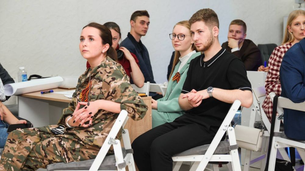В Ресурсном центре прошла стратегическая сессия для представителей НКО В Ресурсном центре прошла стратегическая сессия для представителей НКО