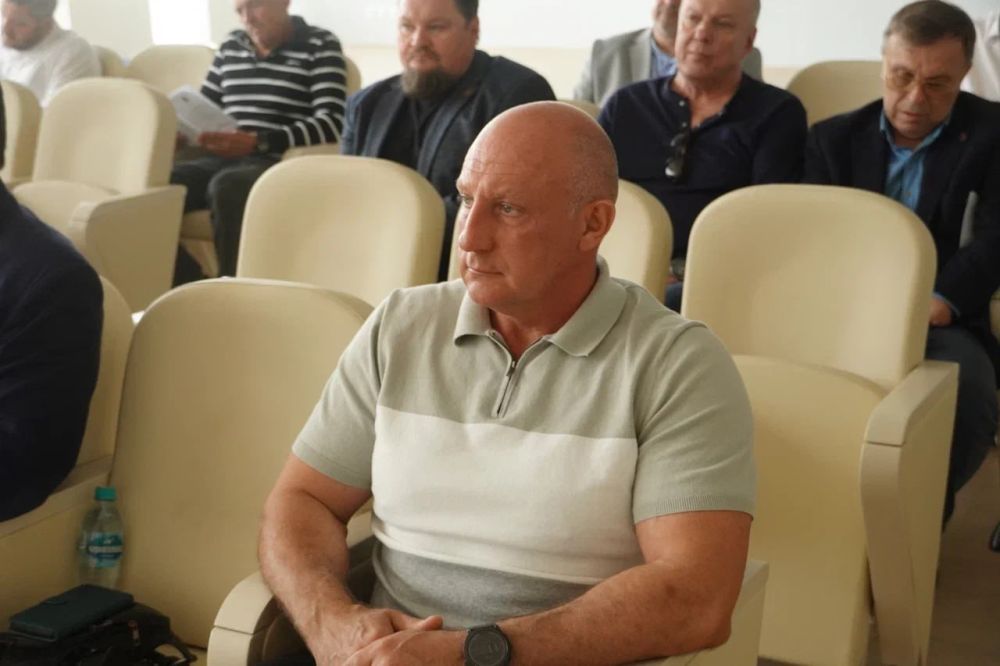 Михаил Назаров: Принял участие в работе коллеги Министерства спорта Республики Крым Михаил Назаров: Принял участие в работе коллеги Министерства спорта Республики Крым