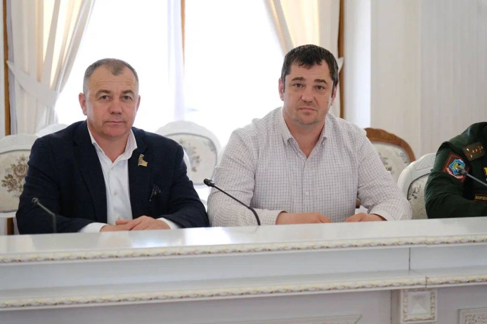Константин Шимановский: Ялта присоединилась к акции «Диктант Победы»! Одна из площадок для написания была организована в Белом зале Ливадийского дворца Константин Шимановский: Ялта присоединилась к акции «Диктант Победы»! Одна из площадок для написания была организована в Белом зале Ливадийского дворца