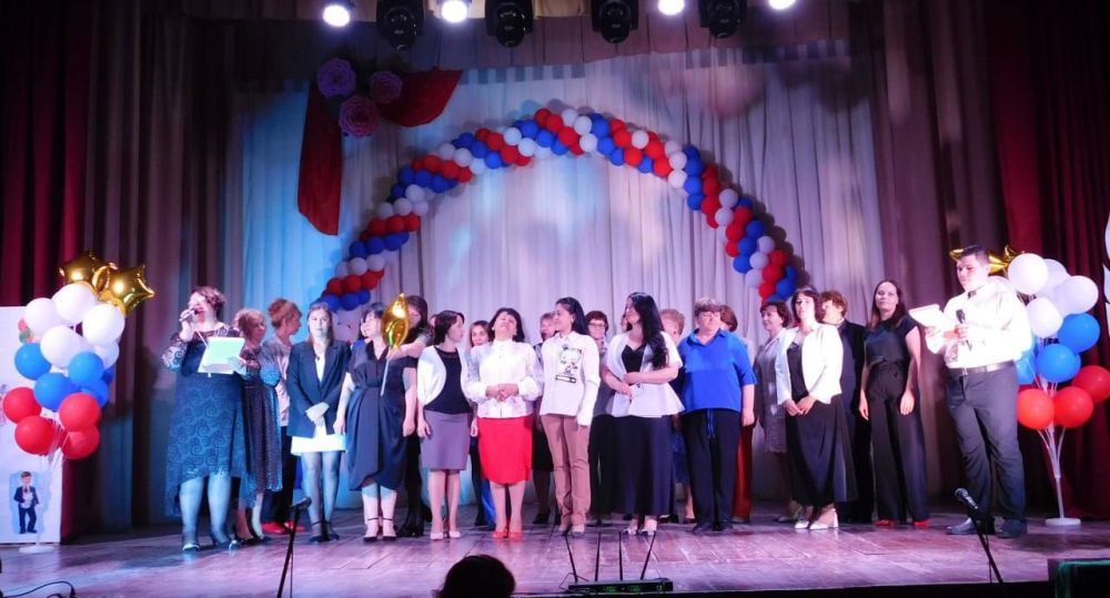 Антон Кравец: Прекрасное доброе событие отметили в общеобразовательной школе в с.Желябовка –55-летний юбилей! Это значительная дата в ее истории, символизирующая постоянную преданность образованию, развитию и воспитанию...