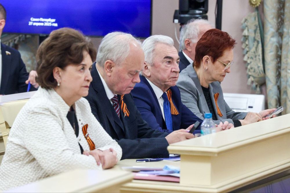 Владимир Константинов: Одной из тем обсуждения на заседании Президиума Совета законодателей России, мероприятия которого проходят в Санкт-Петербурге, стала подготовка к летней оздоровительной кампании и организация летнего... Владимир Константинов: Одной из тем обсуждения на заседании Президиума Совета законодателей России, мероприятия которого проходят в Санкт-Петербурге, стала подготовка к летней оздоровительной кампании и организация летнего...